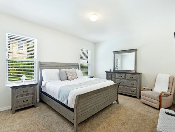Discover Your Perfect Getaway in Cape Coral - Spacious 4-Bedroom Home with Pool