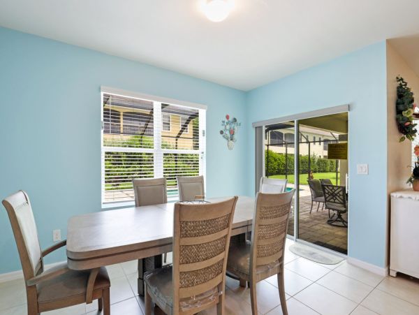Discover Your Perfect Getaway in Cape Coral - Spacious 4-Bedroom Home with Pool
