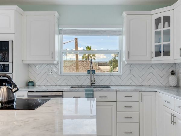 Cape Coral Lovely Vacation Home with Dock