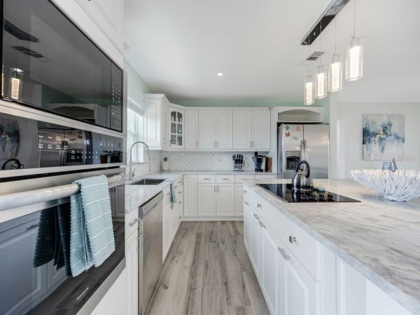 Cape Coral Lovely Vacation Home with Dock