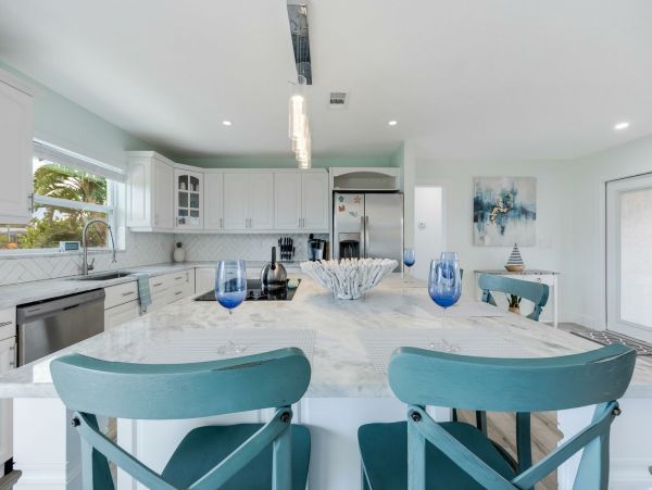 Cape Coral Lovely Vacation Home with Dock