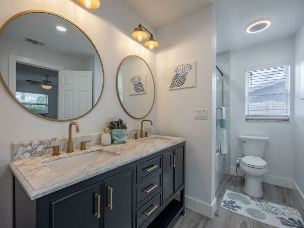 Cape Coral Lovely Vacation Home with Dock
