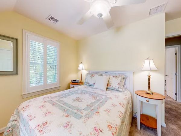 Lake View Four Bedroom Estate in Oak Bluffs
