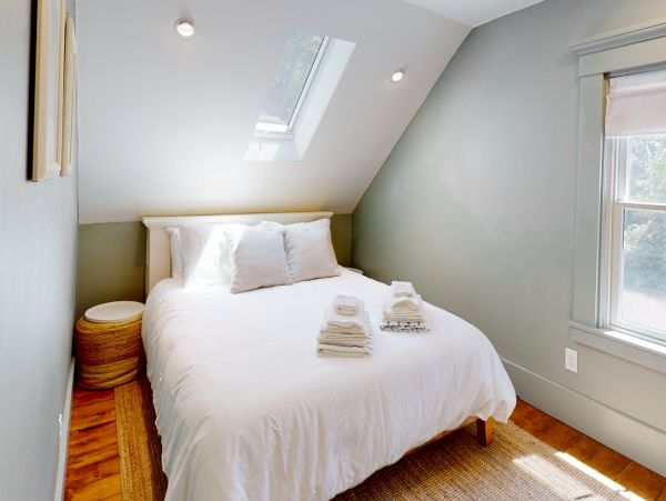 Lovely Cape Cod 3 Bedroom Vacation Rental