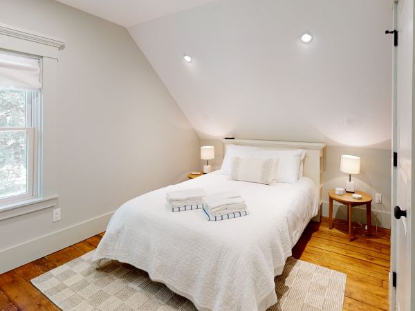 Lovely Cape Cod 3 Bedroom Vacation Rental
