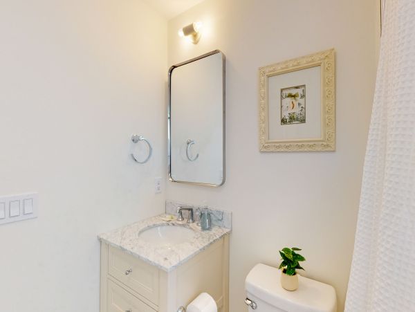 Lovely Cape Cod 3 Bedroom Vacation Rental