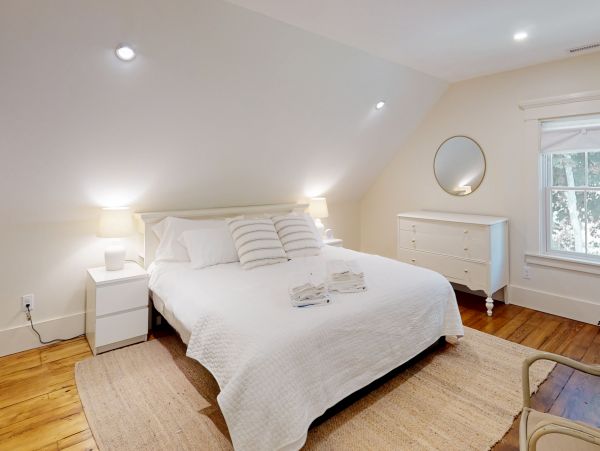 Lovely Cape Cod 3 Bedroom Vacation Rental