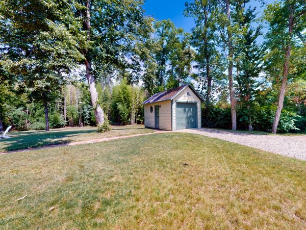 Lovely Cape Cod 3 Bedroom Vacation Rental