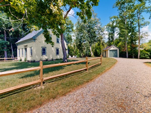 Lovely Cape Cod 3 Bedroom Vacation Rental