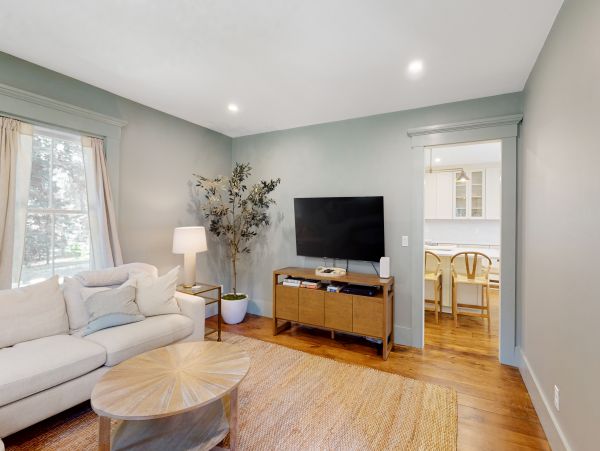 Lovely Cape Cod 3 Bedroom Vacation Rental