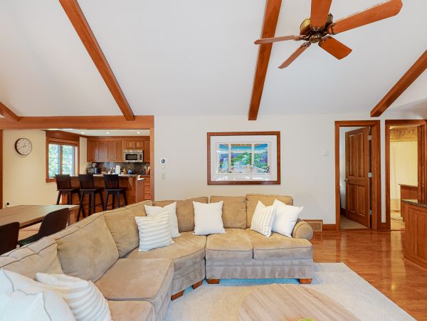 Mashpee Cape Cod Delightful Vacation Home away from Home