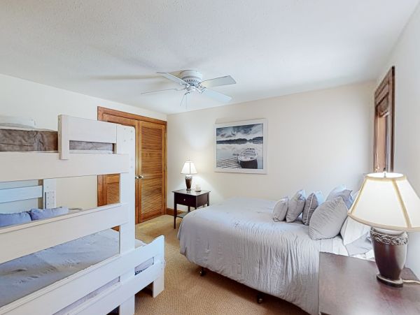 Mashpee Cape Cod Delightful Vacation Home away from Home