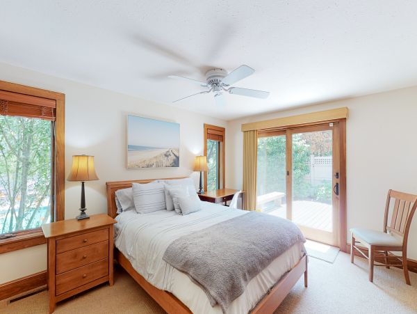 Mashpee Cape Cod Delightful Vacation Home away from Home