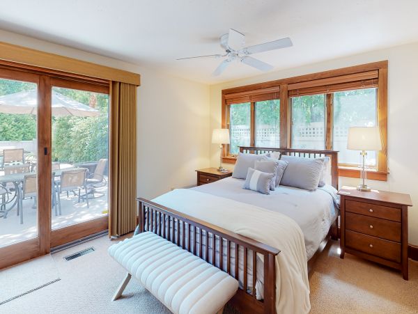 Mashpee Cape Cod Delightful Vacation Home away from Home