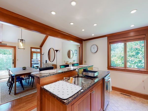 Mashpee Cape Cod Delightful Vacation Home away from Home