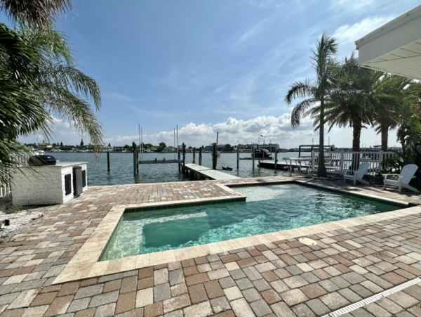 Three Bedroom Private Pool in Indian Rocks Beach