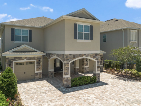 Luxurious 12-Bdm Villa with Everything for a Family Getaway in Orlando