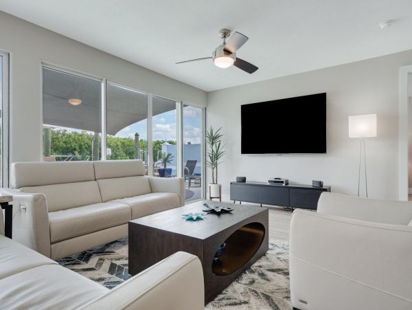 Fort Myers Luxury Home 4 Bedrooms and Gulf Access