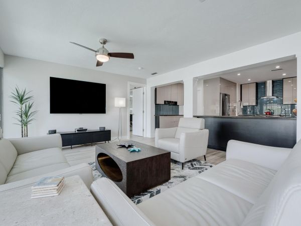 Fort Myers Luxury Home 4 Bedrooms and Gulf Access