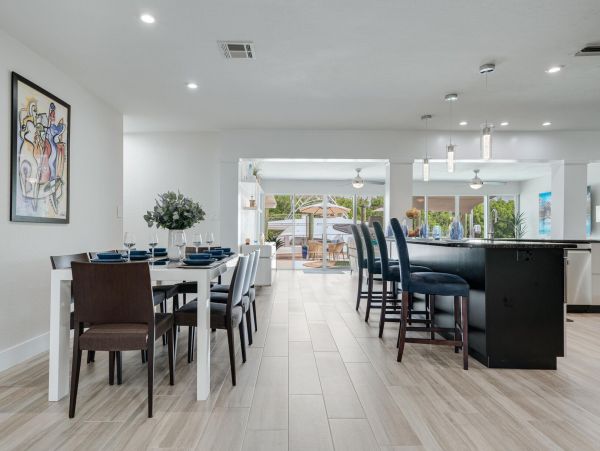 Fort Myers Luxury Home 4 Bedrooms and Gulf Access