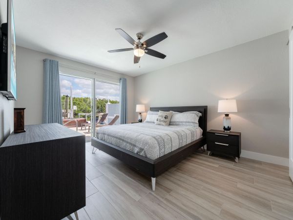 Fort Myers Luxury Home 4 Bedrooms and Gulf Access