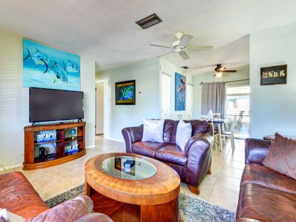 Lovely 3 Bedroom Vacation Home in Bradenton