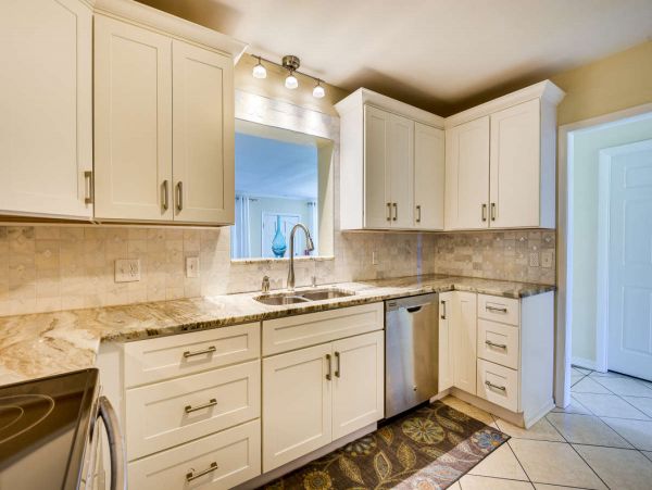 Charming 3 Bedroom Vacation Home in Bradenton