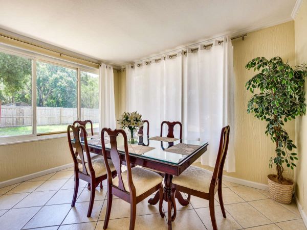 Charming 3 Bedroom Vacation Home in Bradenton