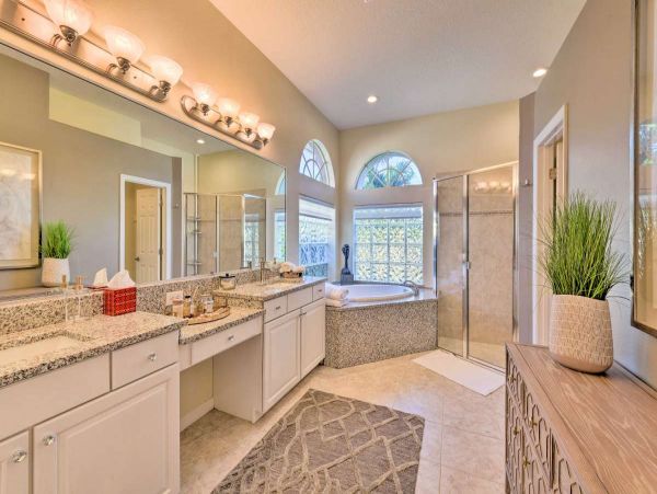 Bradenton 4 Bedroom Vacation Home with Great Amenities