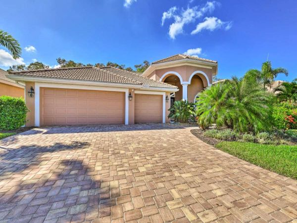 Bradenton 4 Bedroom Vacation Home with Great Amenities