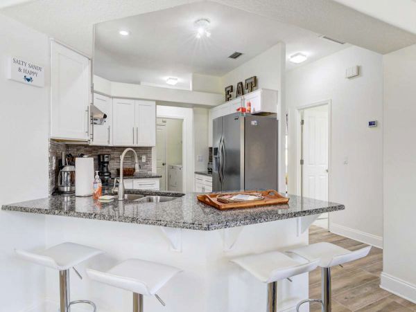 Charming 3 Bedroom Vacation Home in Bradenton Sleeps 7