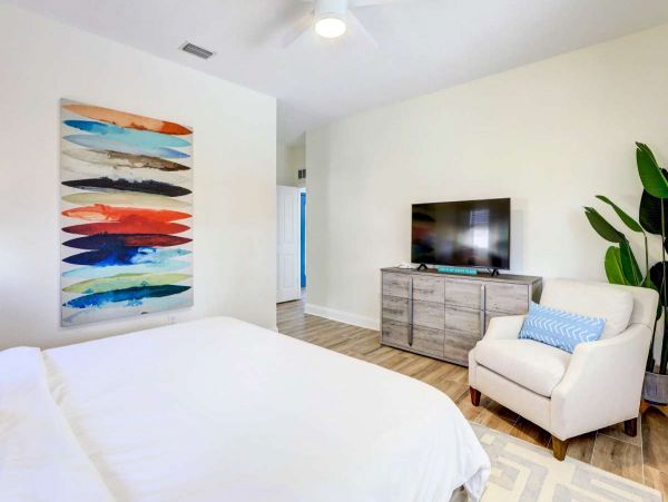 Charming 3 Bedroom Vacation Home in Bradenton Sleeps 7