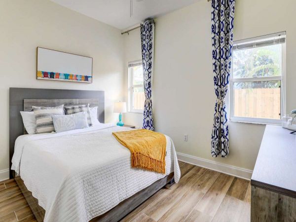 Charming 3 Bedroom Vacation Home in Bradenton Sleeps 7