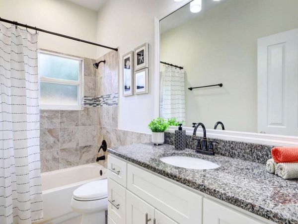 Charming 3 Bedroom Vacation Home in Bradenton Sleeps 7