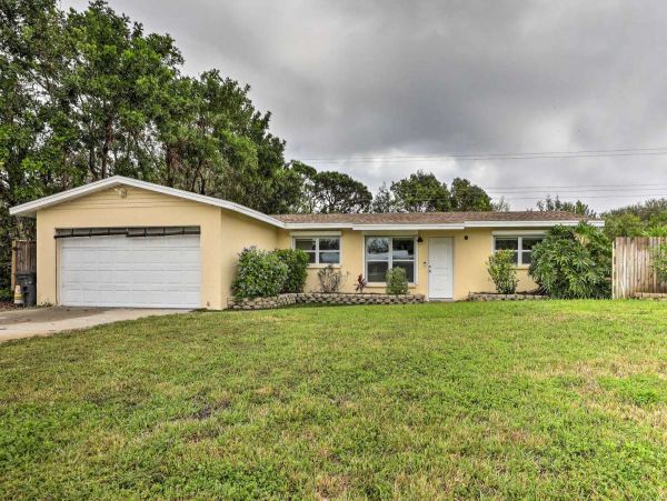 Two Bedroom  Vacation Home in Bradenton