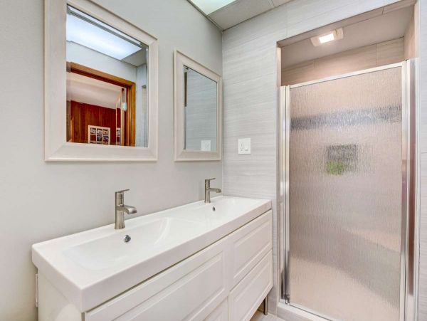 Lovely Pool Home with 3 Bedrooms in Bradenton Sleeps 10