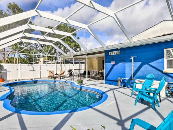 Bradenton Vacation Home with 3 Bedrooms & Pool Sleeps 8