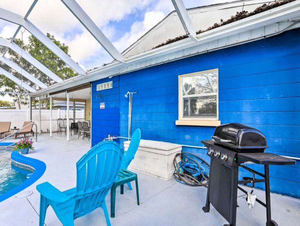 Bradenton Vacation Home with 3 Bedrooms & Pool Sleeps 8