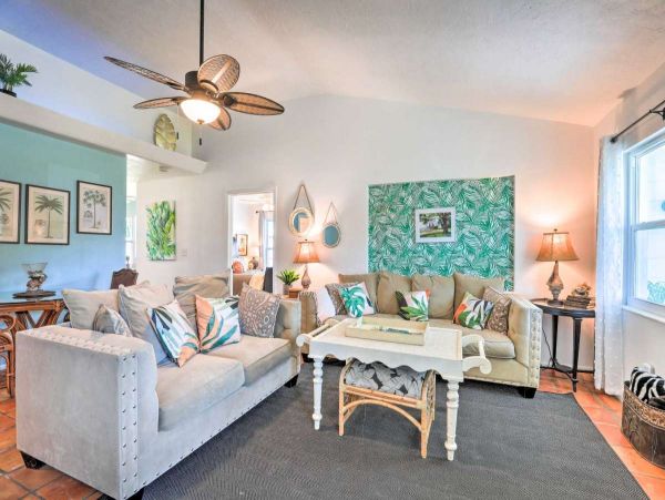 Bradenton Vacation Home Three Bedrooms Sleeps 12 Guests
