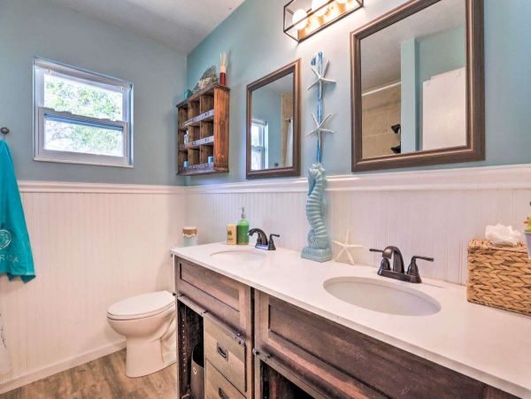 Bradenton Vacation Home Three Bedrooms Sleeps 12 Guests