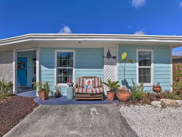 Bradenton Vacation Home Three Bedrooms Sleeps 12 Guests