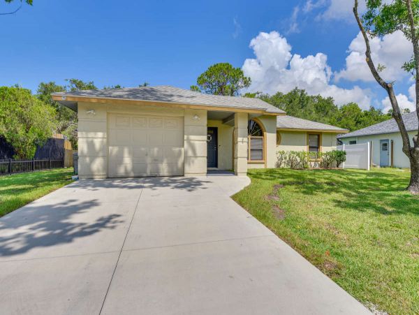 Lovely Vacation Rental in Bradenton Sleeps 6 Guests