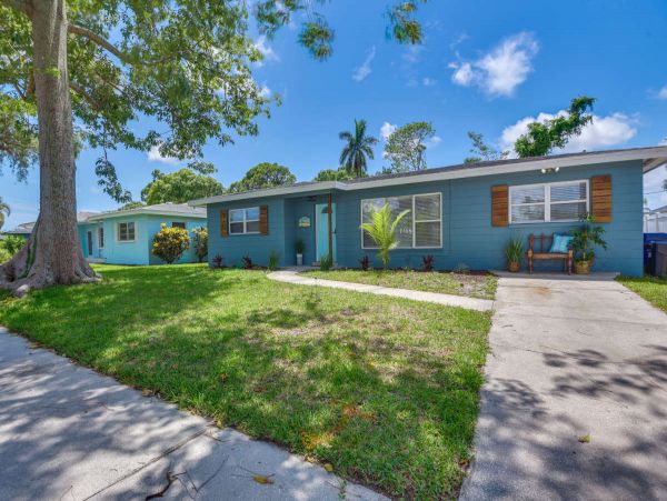 Lovely Bradenton Vacation Getaway 3 Bedrooms Sleeps 10 Guests