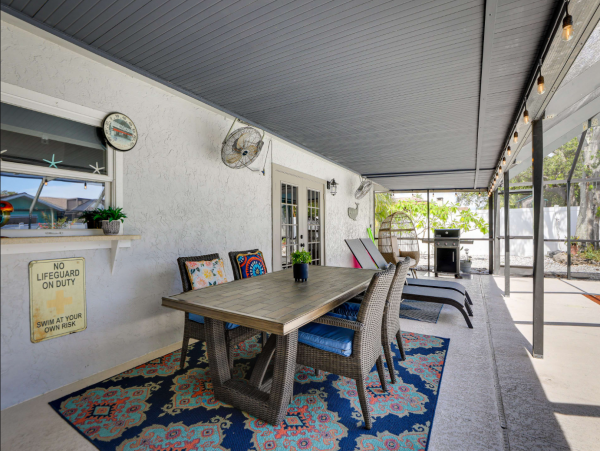 Escape to Bradenton with 3 Bedroom & Private Pool