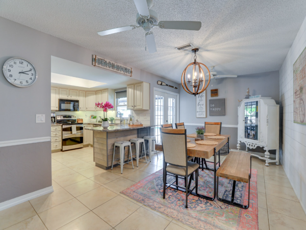 Escape to Bradenton with 3 Bedroom & Private Pool