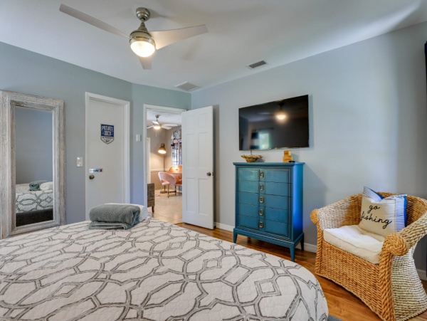 Escape to Bradenton with 3 Bedroom & Private Pool