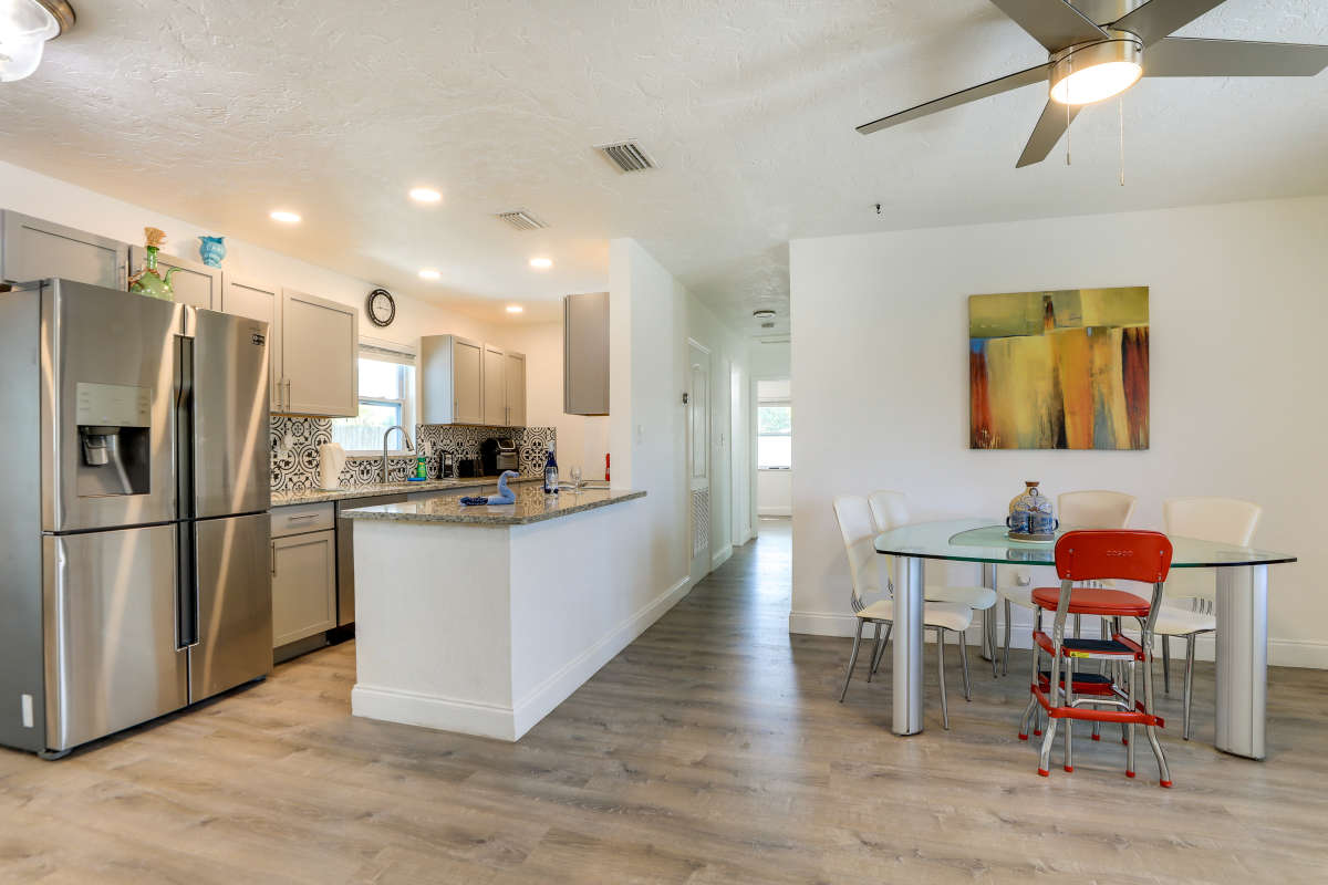Bradenton Vacation Home Four Bedrooms Sleeps 9 Guests
