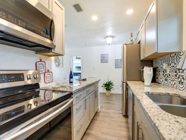 Bradenton Vacation Home Four Bedrooms Sleeps 9 Guests