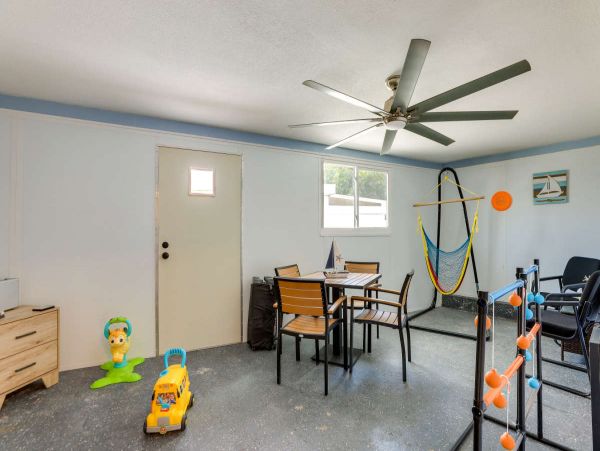 Bradenton Vacation Home Four Bedrooms Sleeps 9 Guests