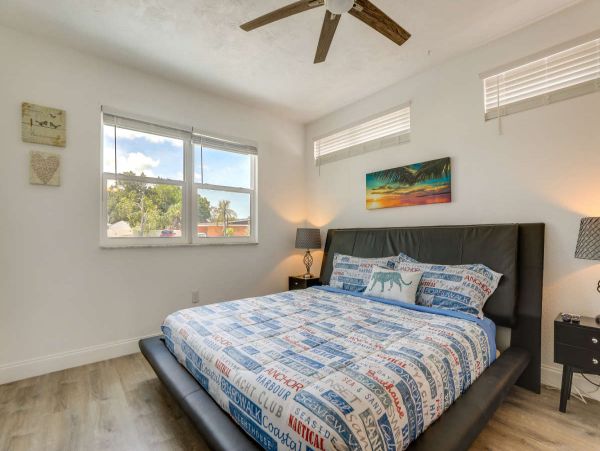 Bradenton Vacation Home Four Bedrooms Sleeps 9 Guests